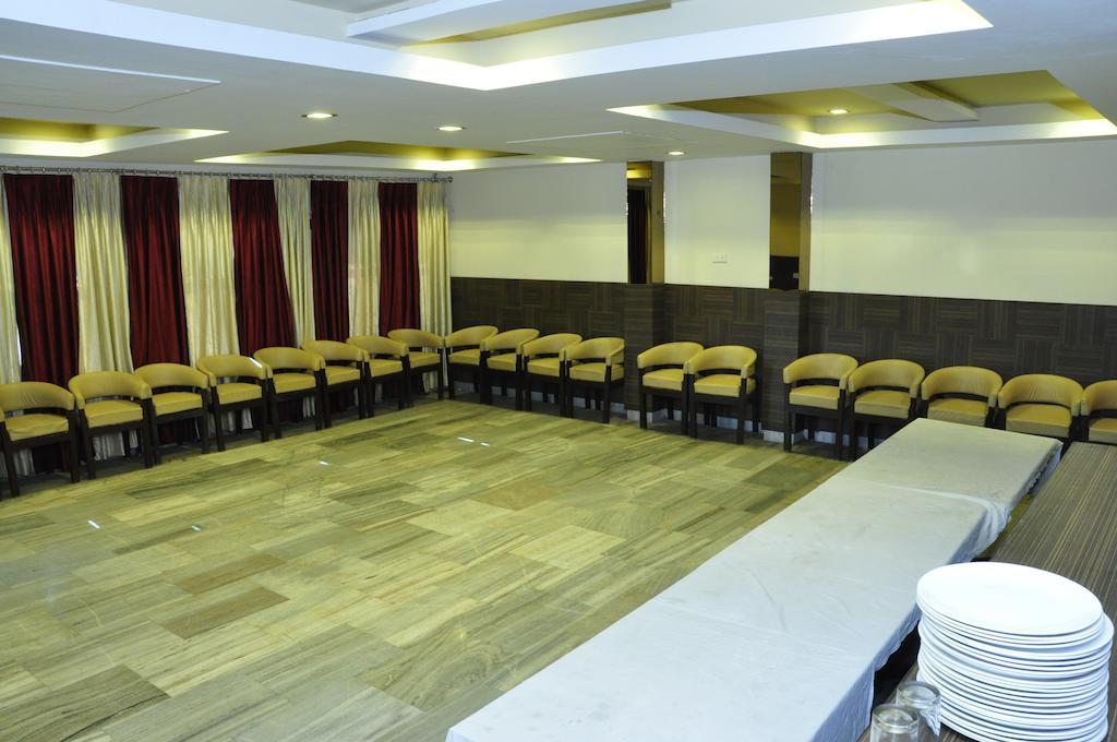 Hotel The Kamta Агра Экстерьер фото
